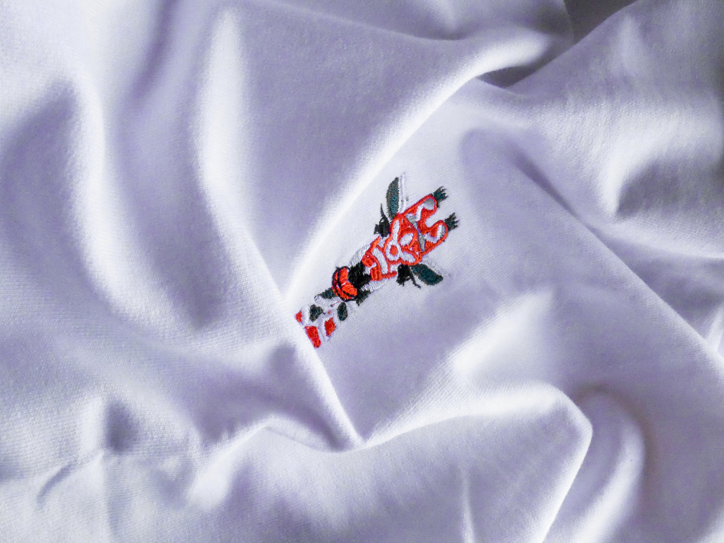 White French Terry T-Shirt with Giraffe Embroidery